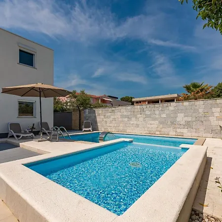 Julija Zadar * Sukosan