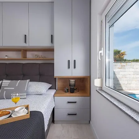 Julija Zadar * Sukošan