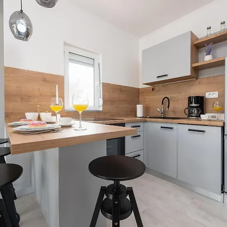 Julija Zadar Villa *