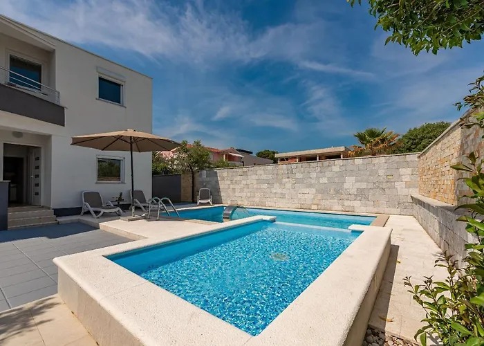 Julija Zadar * Sukošan