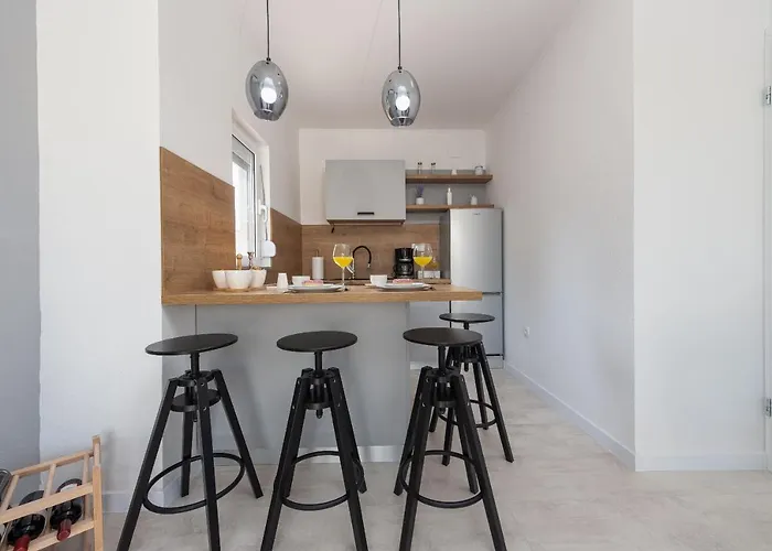 Julija Zadar * Сукошан