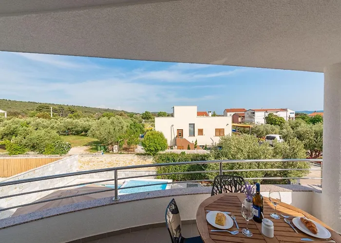 Julija Zadar Villa