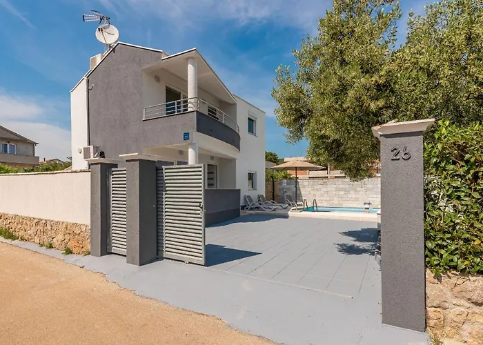 Вилла Julija Zadar Сукошан