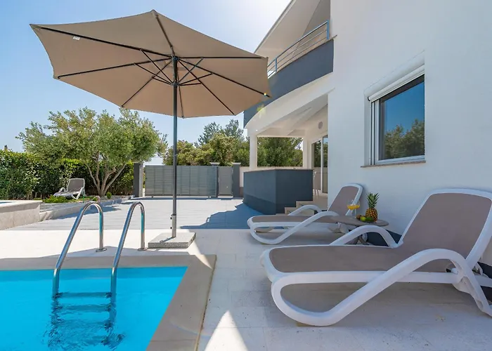 Вилла Julija Zadar *